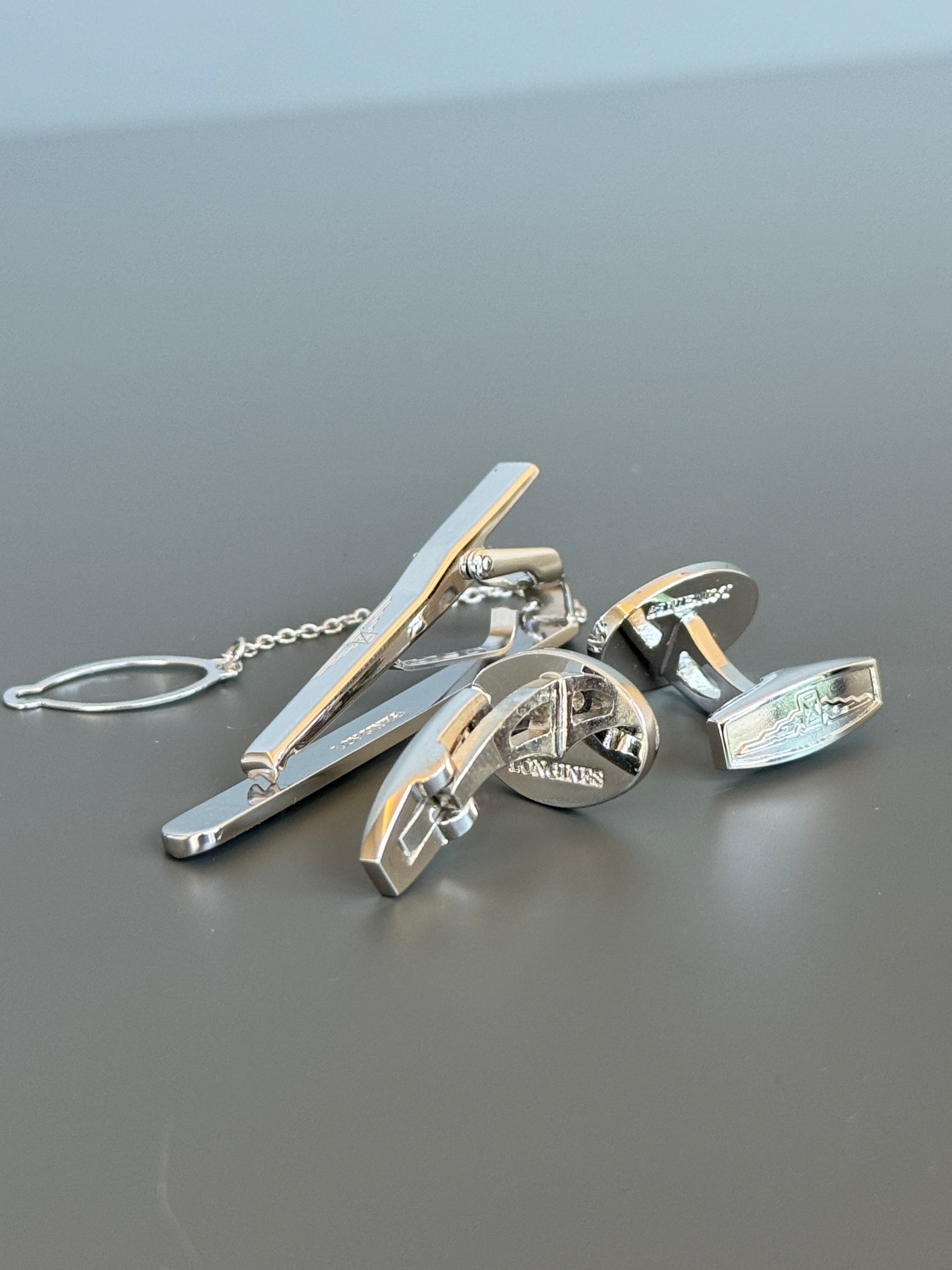 Longines Silver Deluxe Cufflink & Tie Clip Set - Stylish Men's Accessories in a Special Box