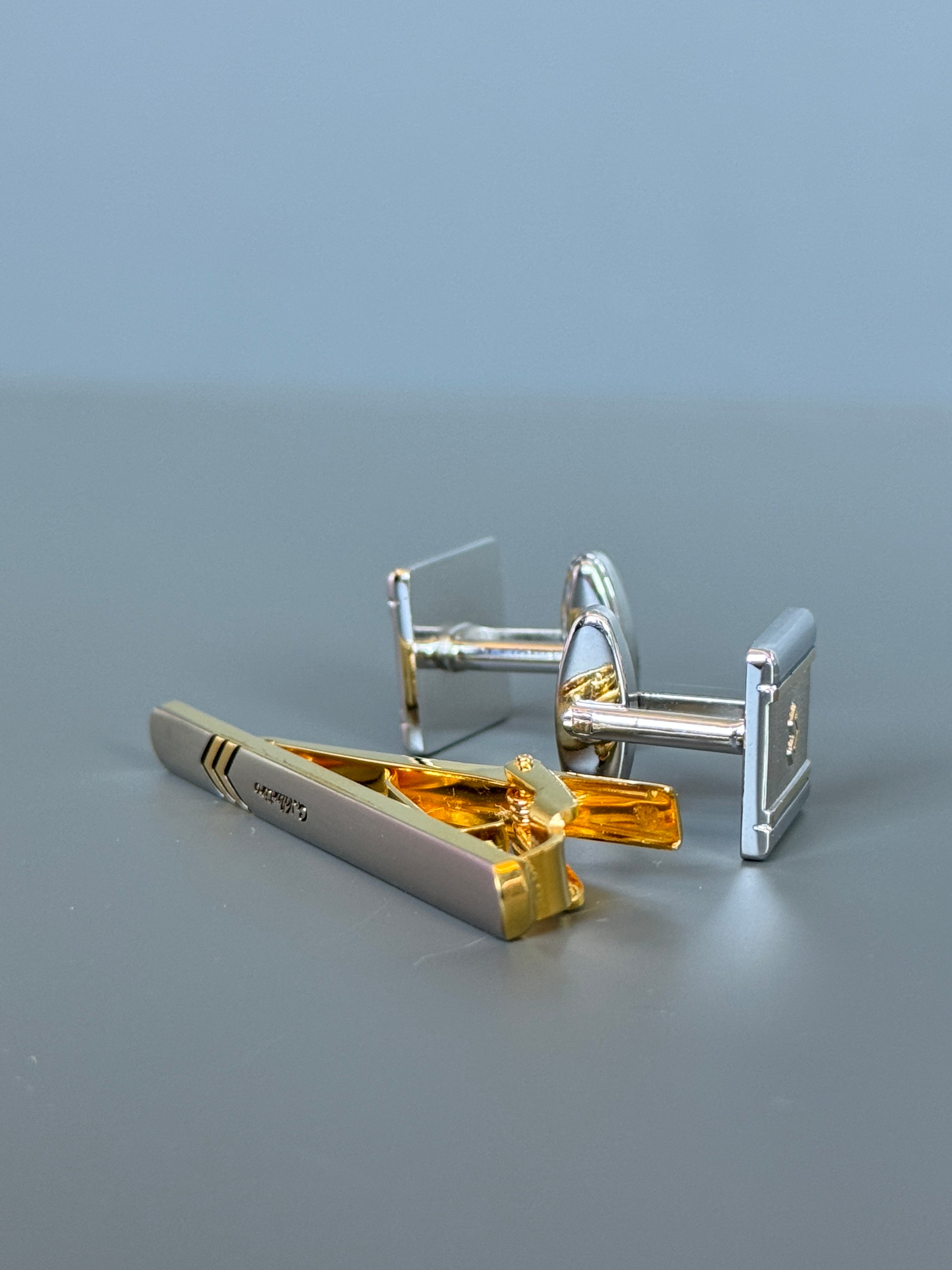 Giovanni Valentino Italy Men's Cufflink & Tie Clip Set - Gold & Silver Design - Stylish Men's Accessories