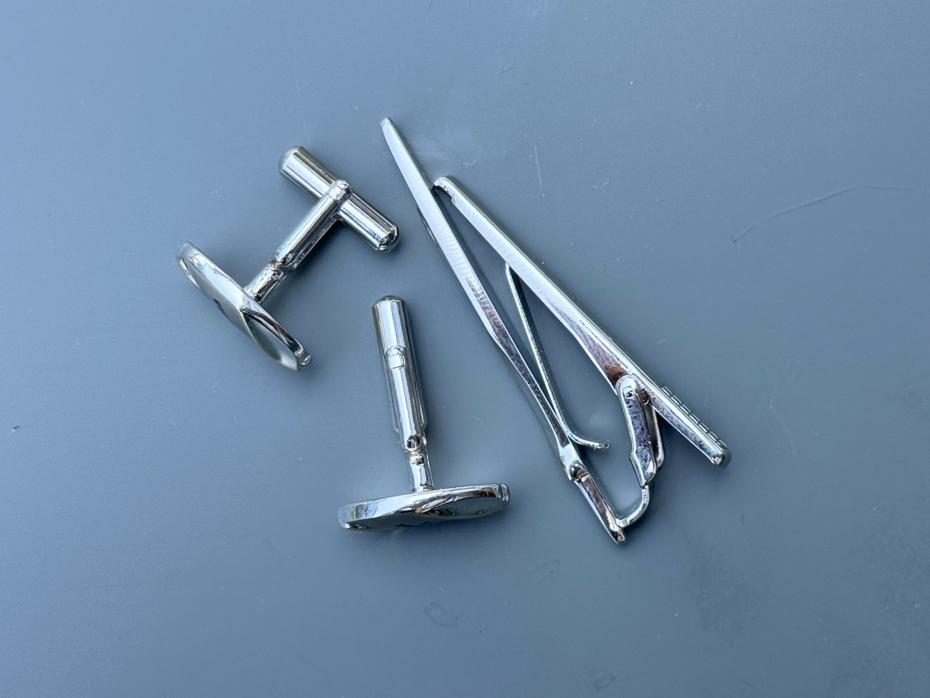 U.P Renoma Tie Pin and Cufflink Set - Stylish Men's Accessories