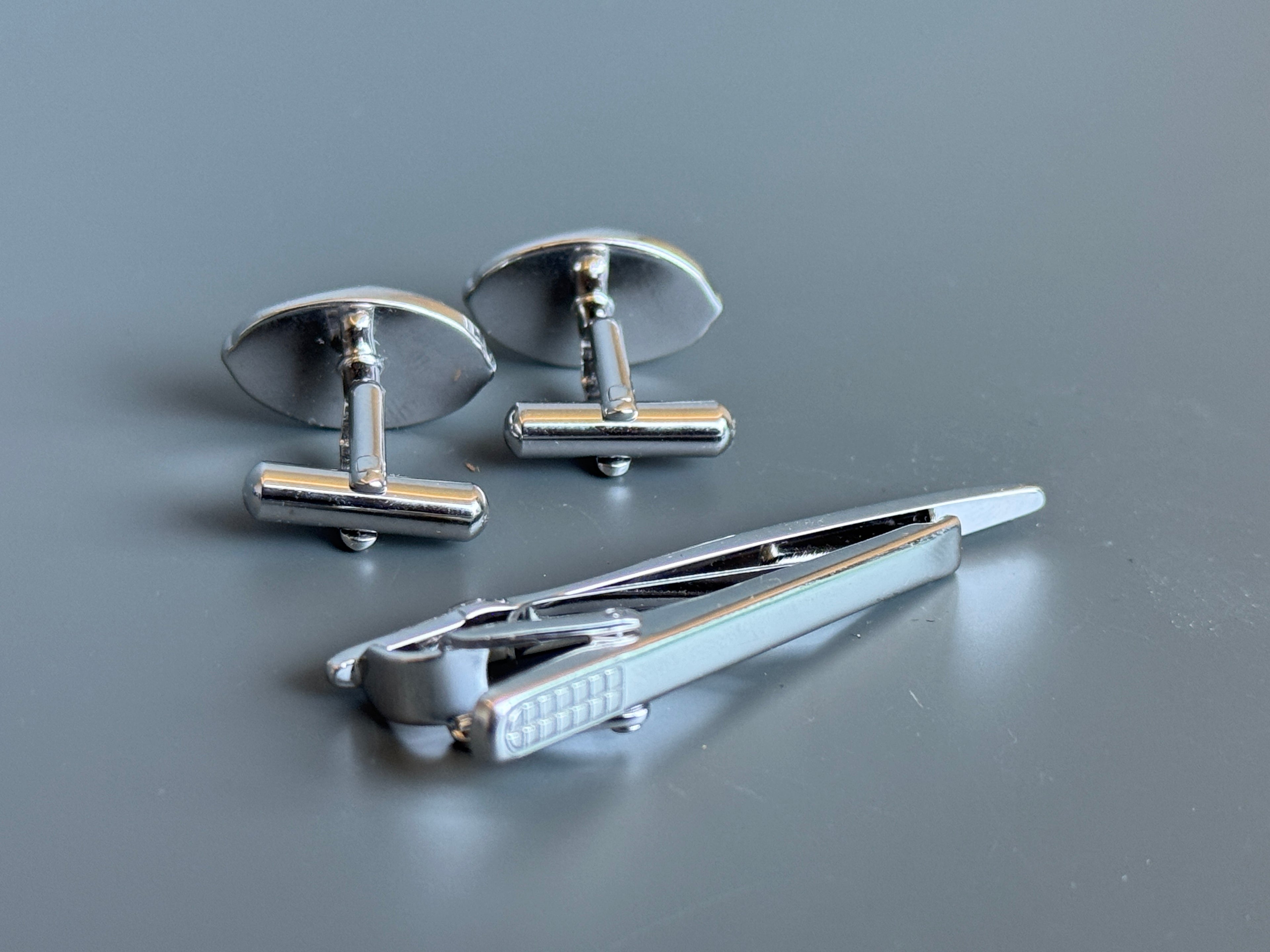 U.P Renoma Tie Pin and Cufflink Set - Stylish Men's Accessories