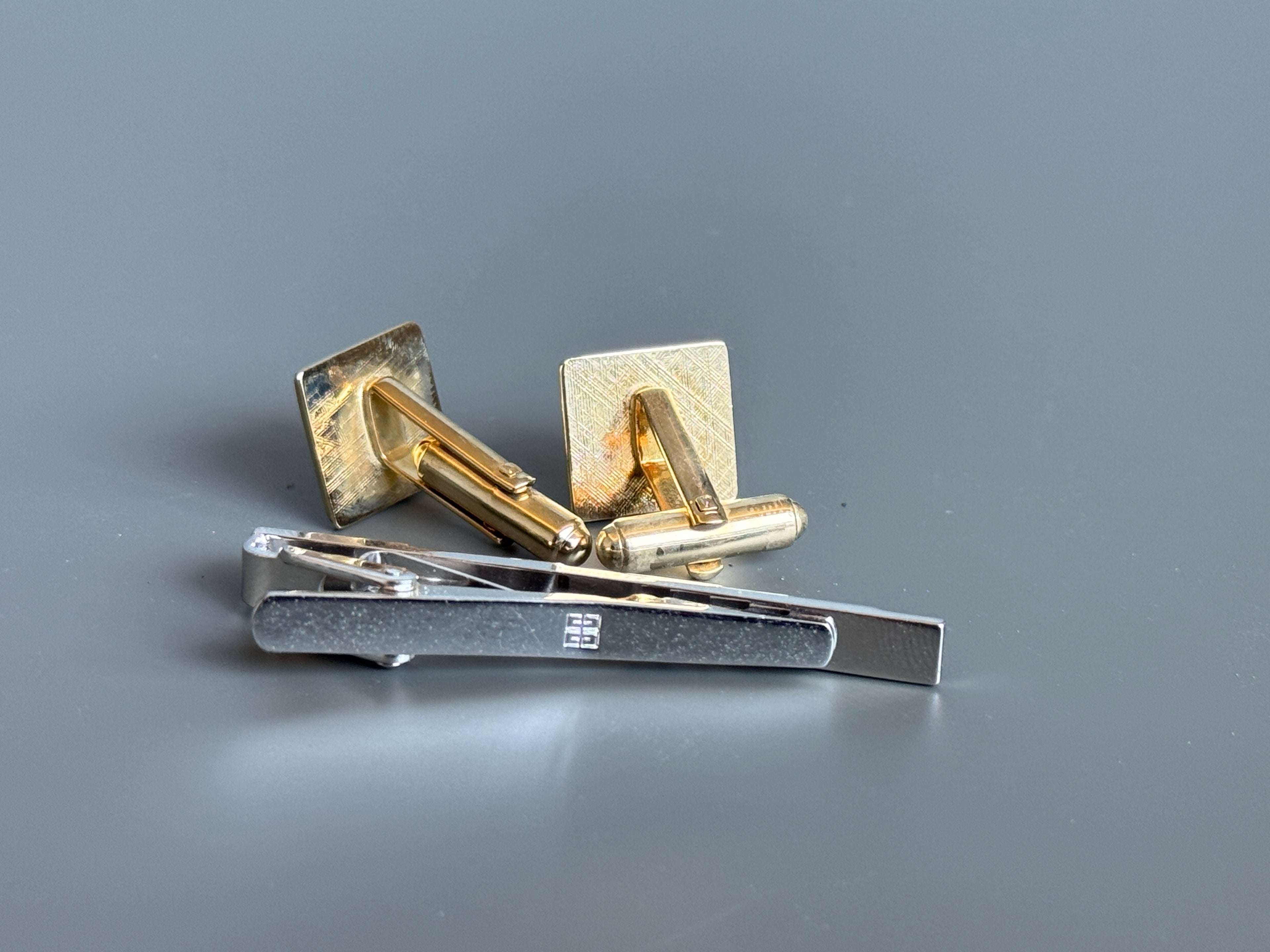 Givenchy Tie Pin & Cufflink Set - Silver & Gold, Iconic Logo (Vintage / Collectible)