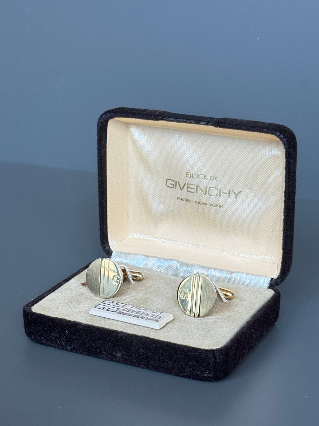 Givenchy Cufflink - Gold Tone, Minimalist Logo Design (Vintage / Collectible)