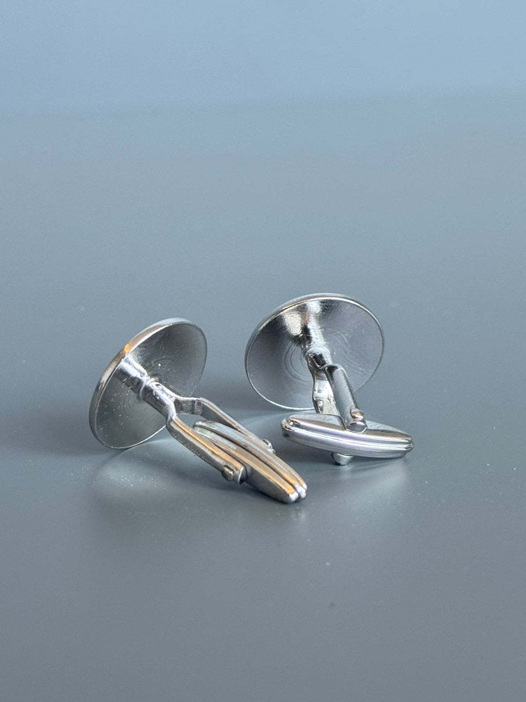 Nina Ricci Paris Silver Round Cufflink - Stylish Men's Accessory