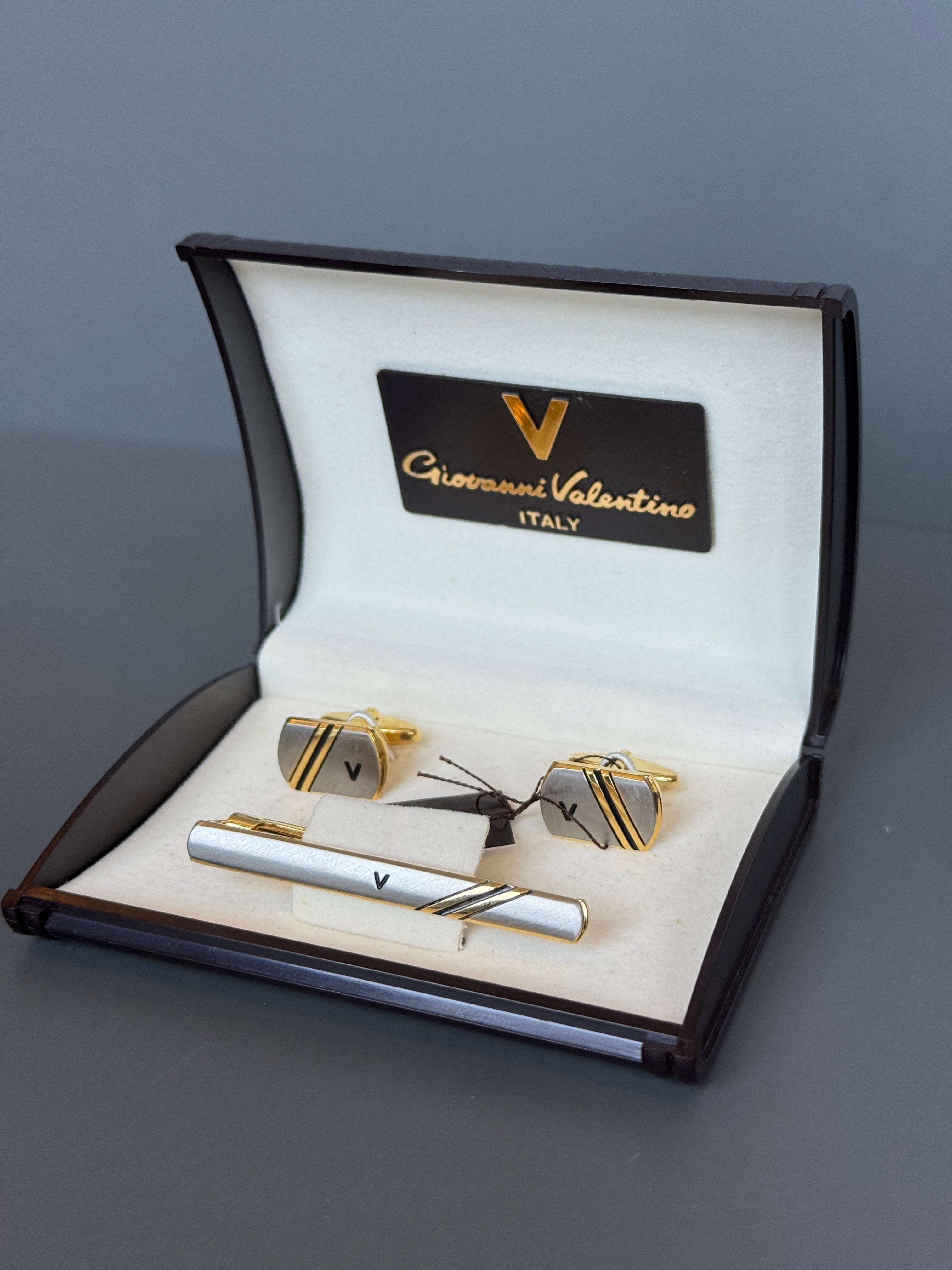 Giovanni Valentino Italy Men's Cufflink & Tie Pin Set - Silver & Gold Detailed