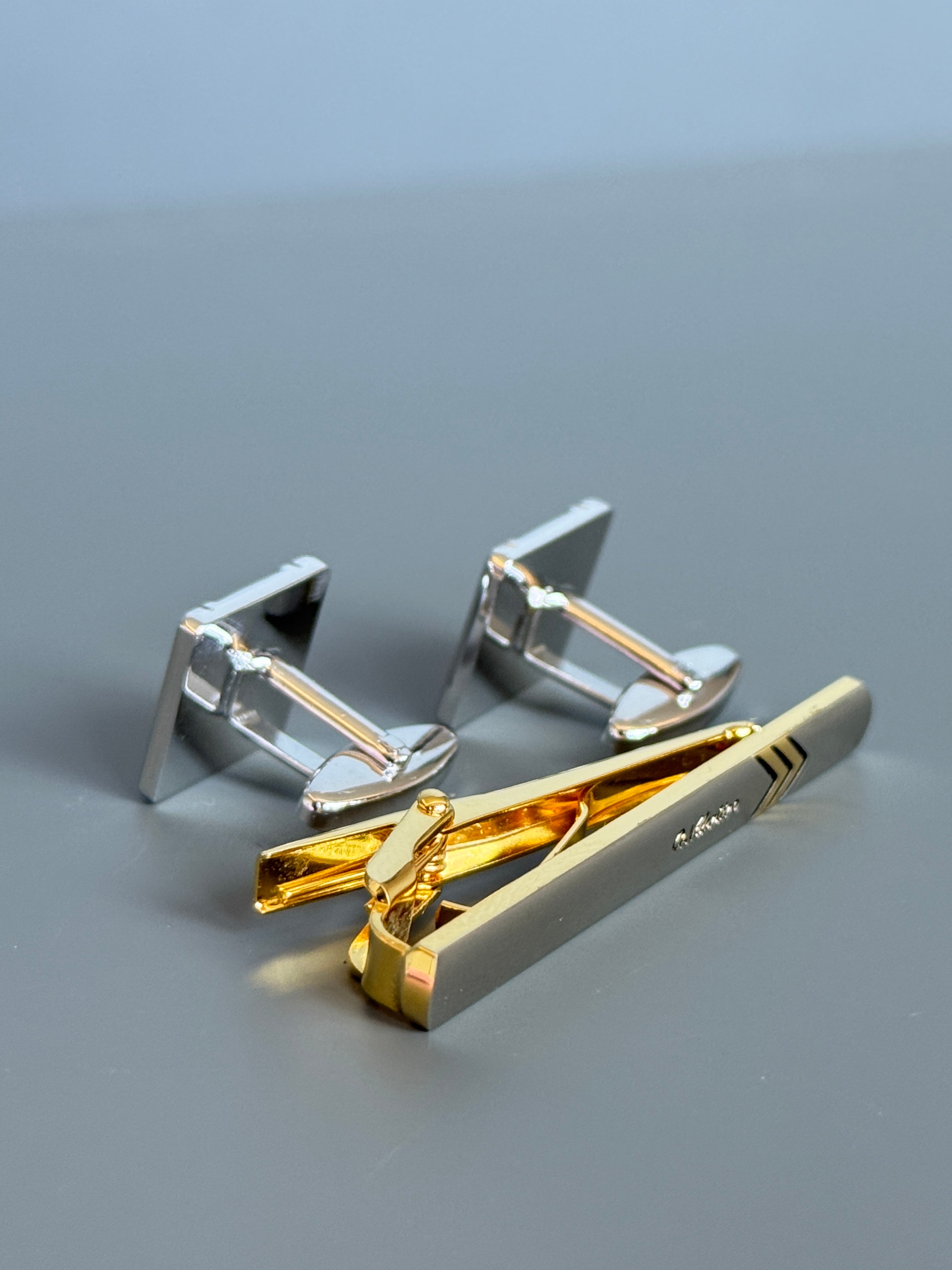 Giovanni Valentino Italy Men's Cufflink & Tie Clip Set - Gold & Silver Design - Stylish Men's Accessories