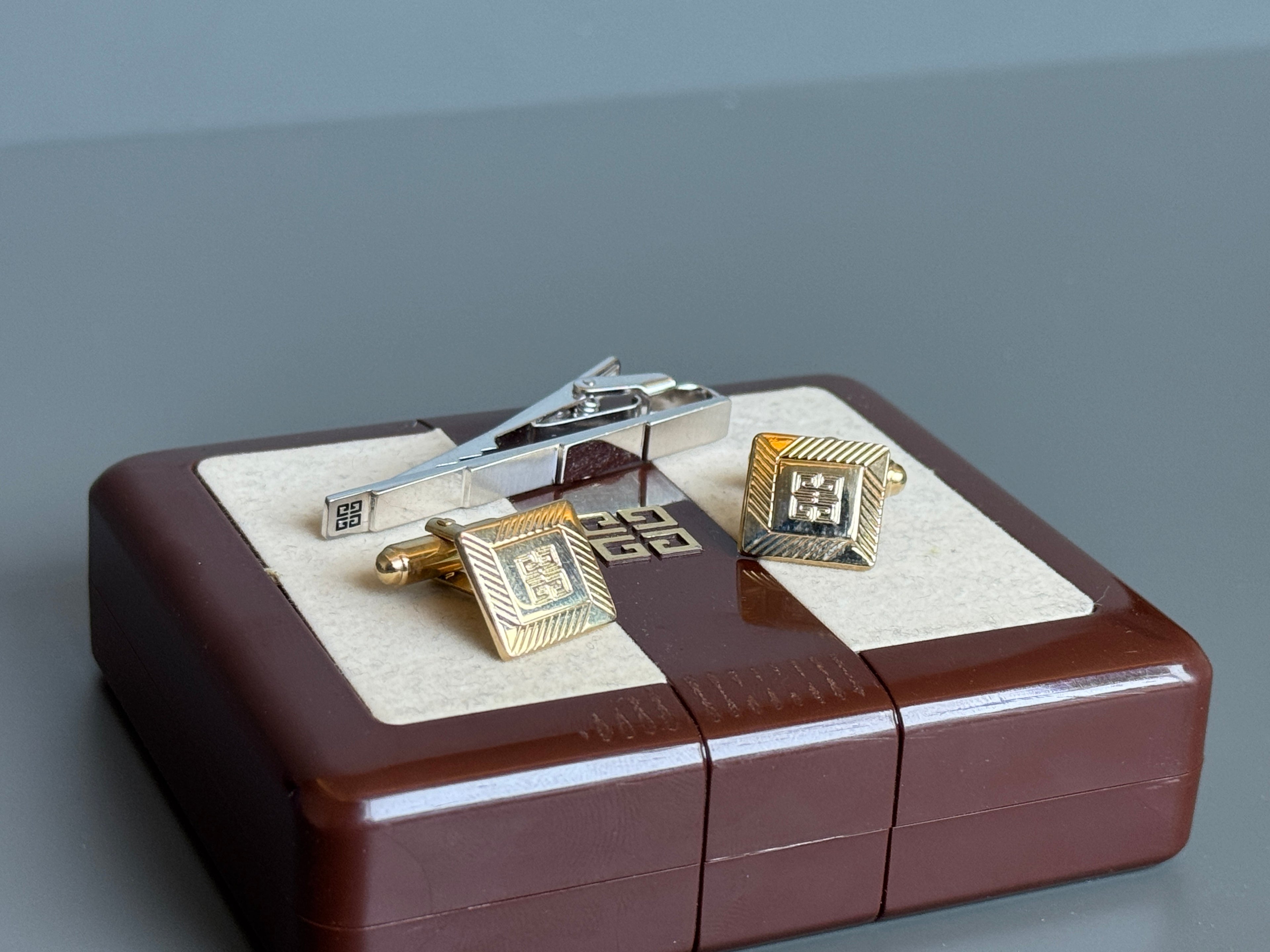 Givenchy Tie Pin & Cufflink Set - Silver & Gold, Iconic Logo (Vintage / Collectible)