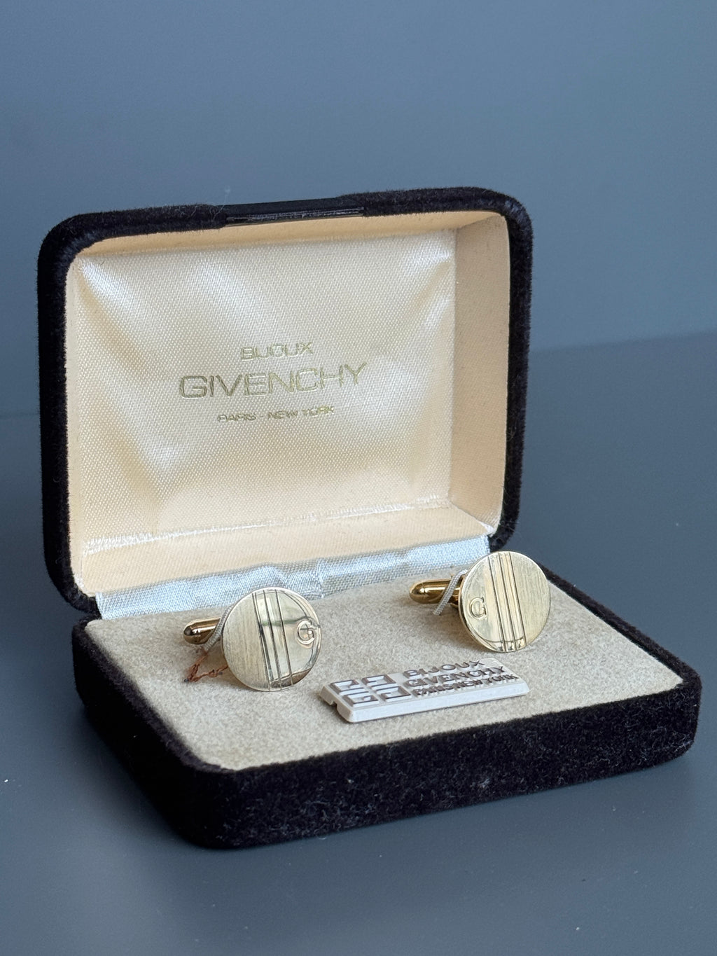 Givenchy Cufflink - Gold Tone, Minimalist Logo Design (Vintage / Collectible)