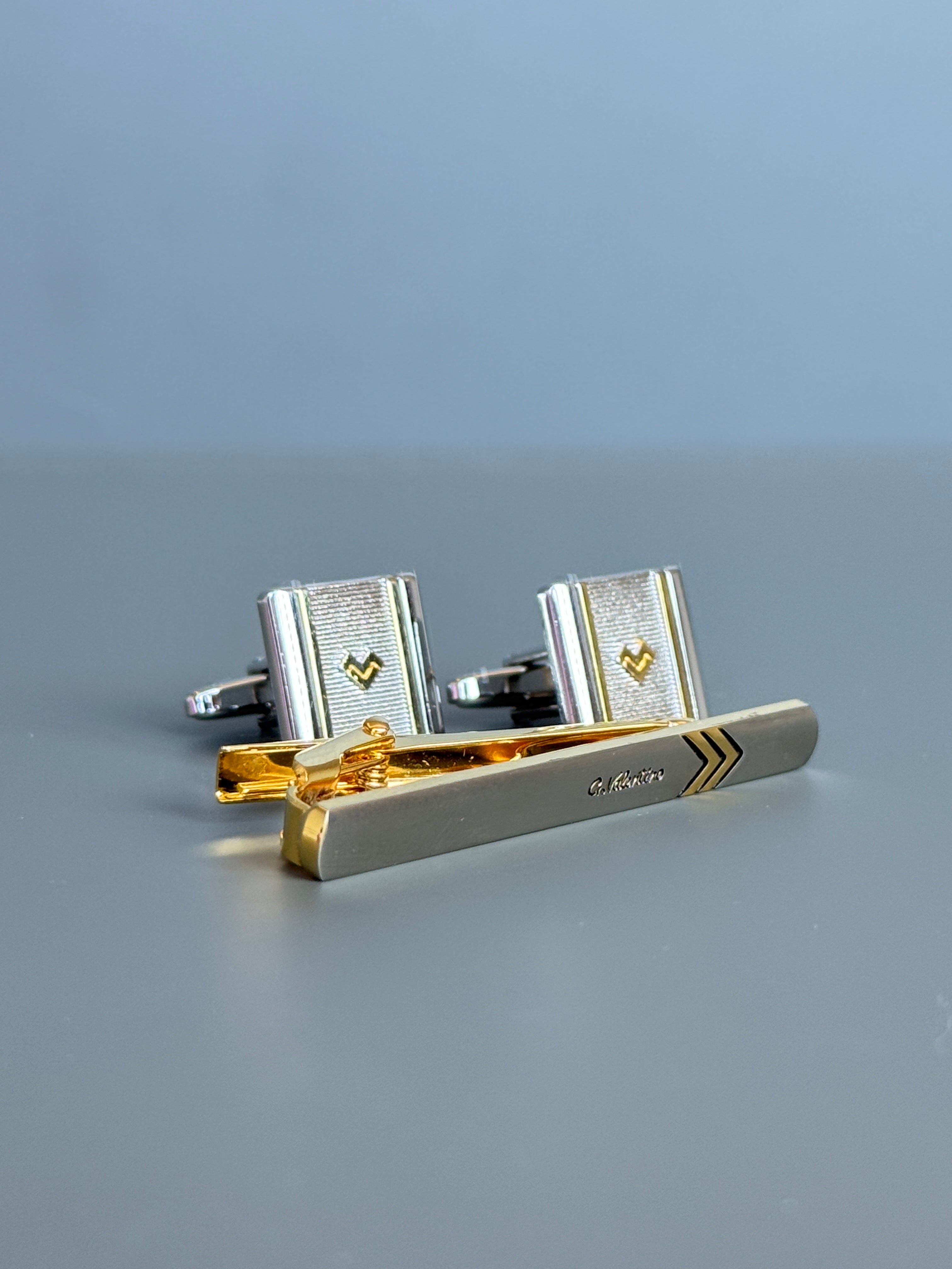 Giovanni Valentino Italy Men's Cufflink & Tie Clip Set - Gold & Silver Design - Stylish Men's Accessories